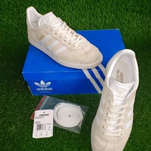 NWT Adidas Women Originals Gazelle Shoes 6.5